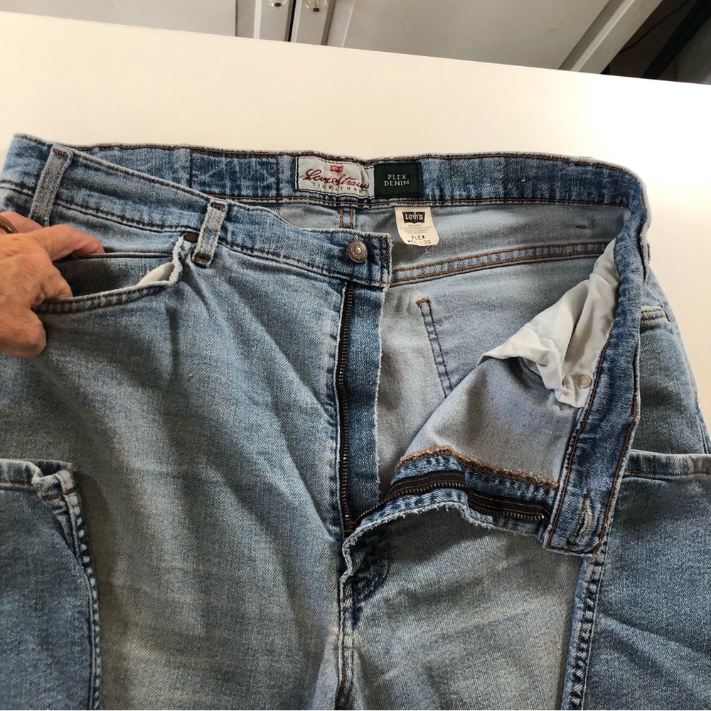 Levi’s 540 Copper Tag Men’s 40/30 Jeans, Relaxed Fit, Straight Leg, Vintage Y2K - Picture 9 of 16